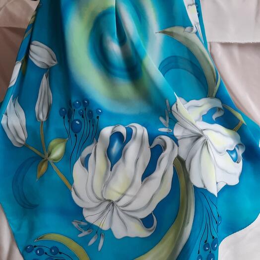Pañuelo batik "lirios Azules"