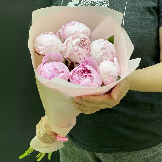 Bouquet of 7 peonies