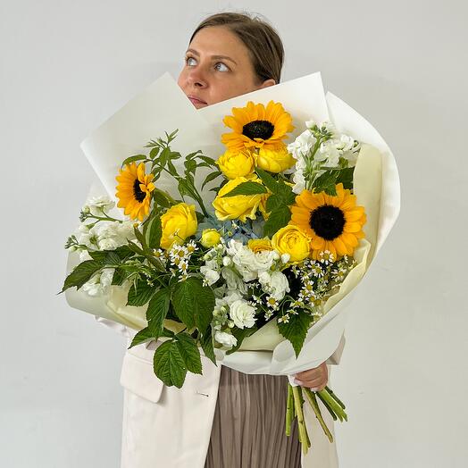 Garden bouquet with sunflowers. BOUQUET 377 Bouquet in Moscow