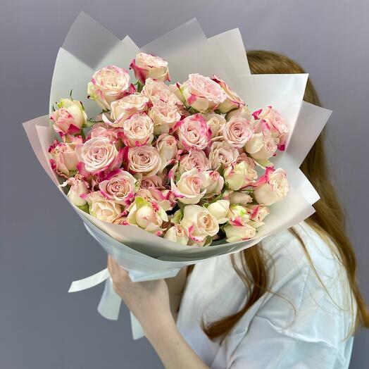 Bouquet of delicate bush Roses 9 pcs