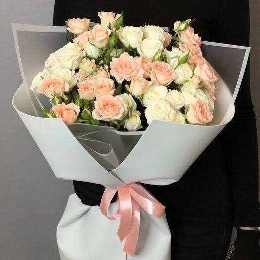 Bouquet of bush roses "Serenade"