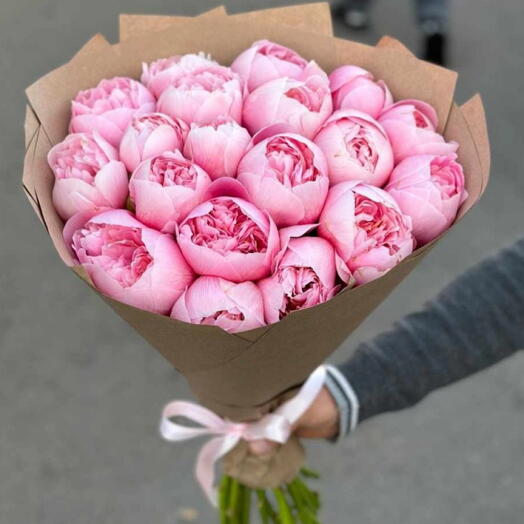 Розовые пионы 19 шт