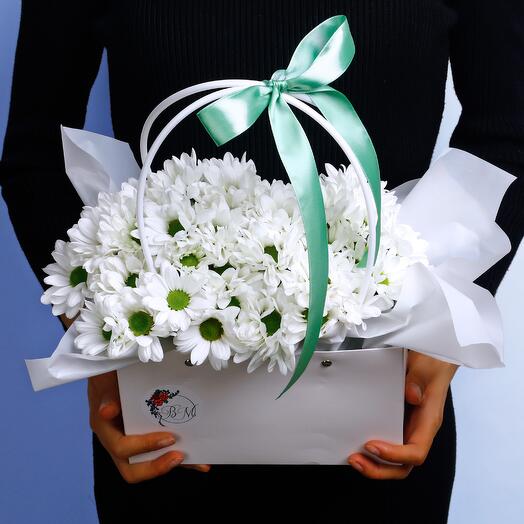 Сумочка с ромашковой хризантемой