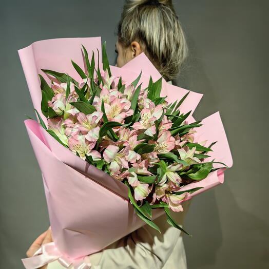 Bouquet "Kristina" (11 alstroemeria)