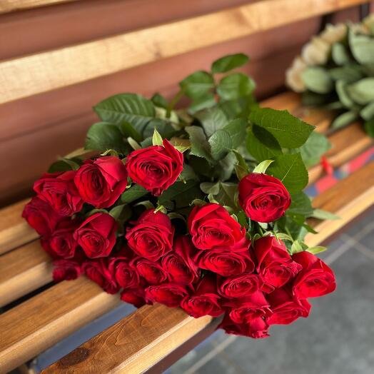 Розы с лентой