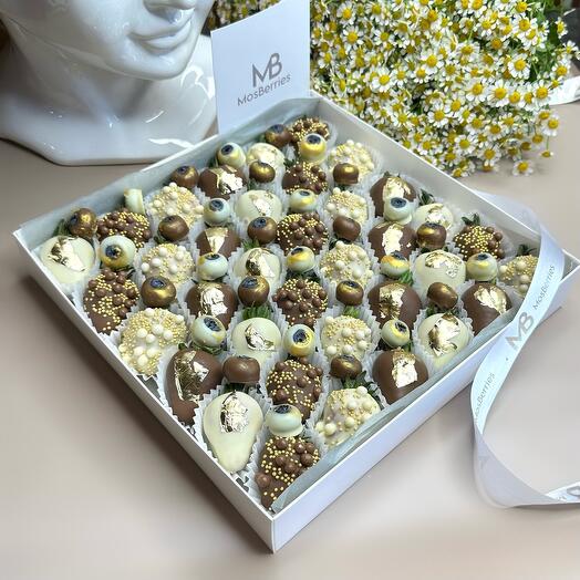 Клубника в шоколаде «LUXE WHITE GOLD XL» (30-36шт)
