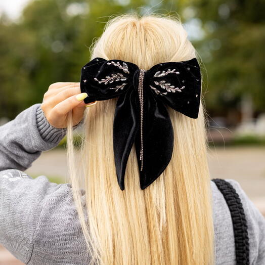 Velour hair clip - bow