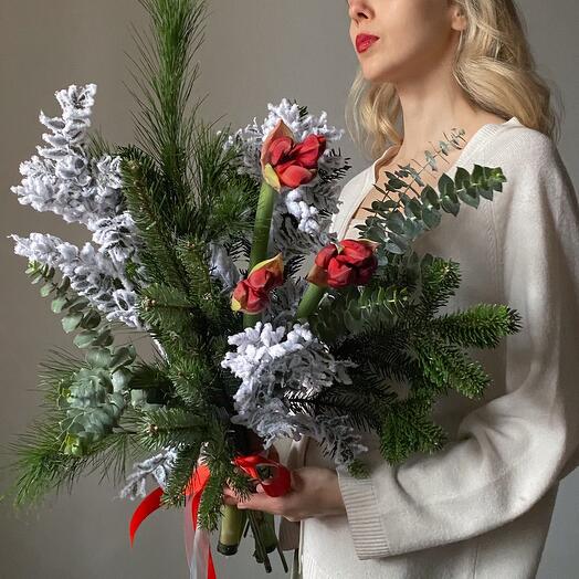 Букет с амариллисами, заснеженными ветками и хвоей. Veresk 346