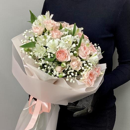 Bouquet with roses, alstroemeria and gypsophila "Girl"