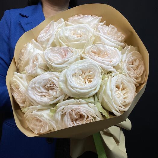 Peony-shaped roses