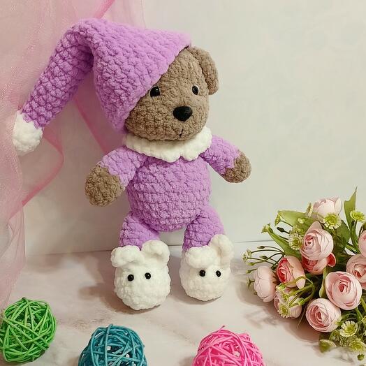 Маленький Мишка в пижаме