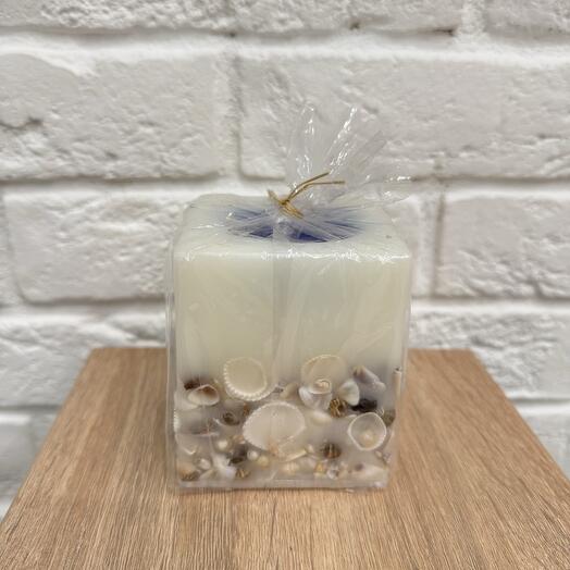 Candle with shells