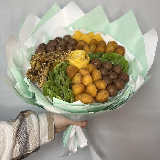 Сухофрукты букете