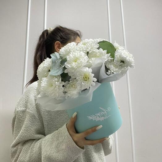 Ажурная хризантема в коробке