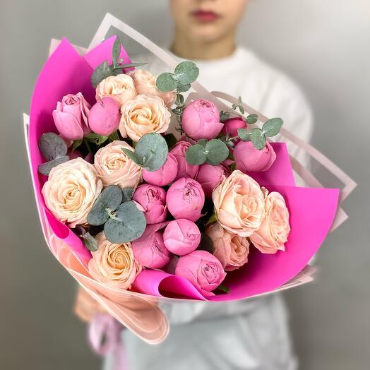 Кустовые пионовидные розы Silva Pink и Bombastic