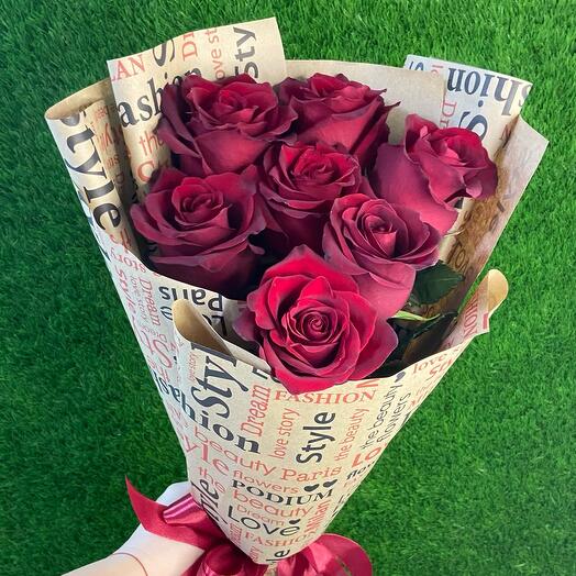 Mono bouquet of red roses in craft