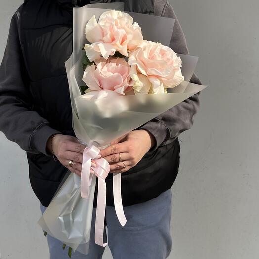 Букет из 3 розовых французких роз пинк мондиаль