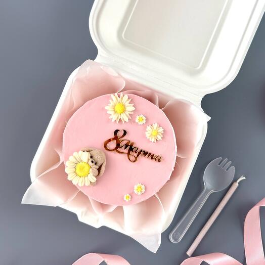 Бенто торт на 8 марта с зайкой и ромашками, для мамы, жены, подруги, коллеги