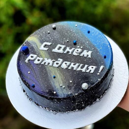 Муссовый торт клубника лайм базилик «С днём рождения» 1кг
