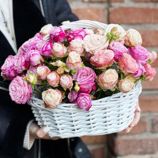 Basket with Bombastic Rose