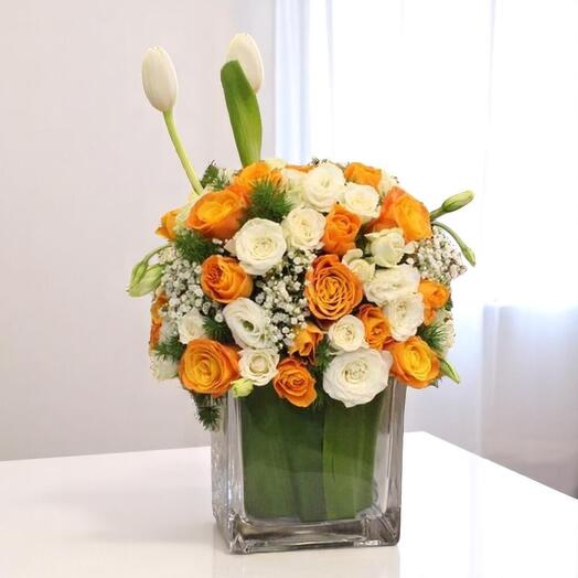 Elegant Orange White Rose Arrangement in Glass Vase – Tulips, Gypsophila Spray Roses (40cm)