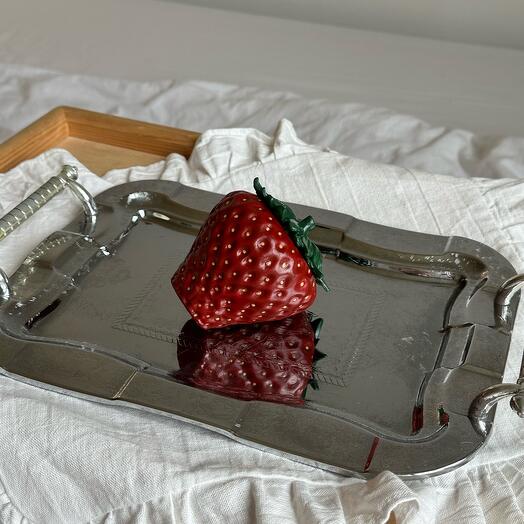 Клубника Свеча в шкатулке ручной работы