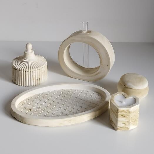 Plaster gift set: 2 caskets, vase, jewelry tray, aroma candle
