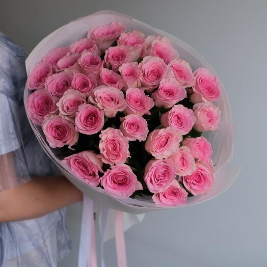 Розовые розы 35 штук
