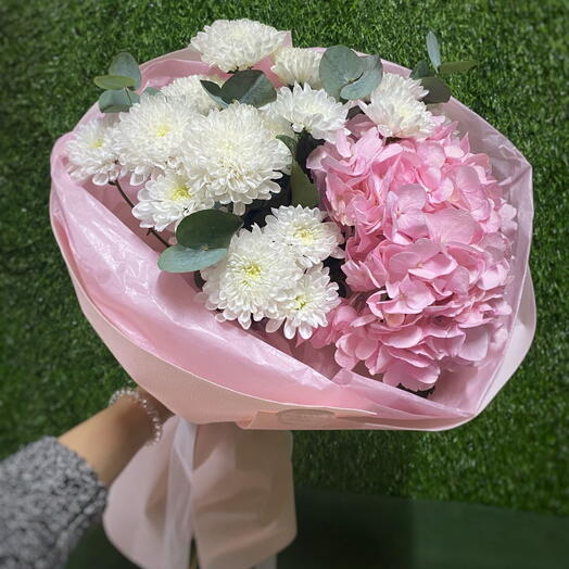 Нежная гортензия