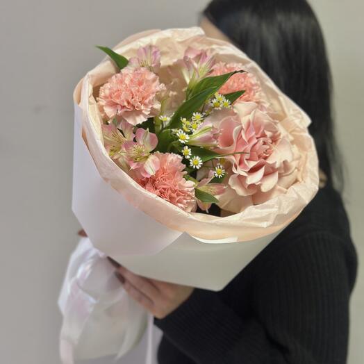 Букет-комплимент с ажурной розой