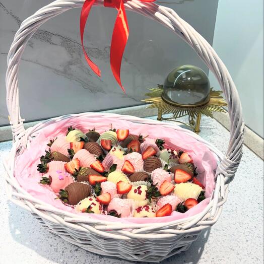 Клубника в шоколаде «Chocolate deluxe»