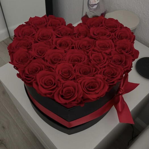 Цветы в коробке сердце 27