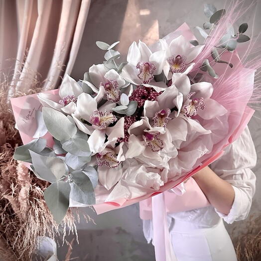Авторский букет орхидеями и эвкалиптом 🌸