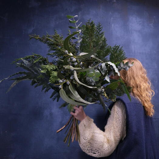 Хвоя, эвкалипт, серебряный папоротник - Зеленая интерьерная охапка