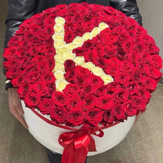 Розы в шляпной коробке