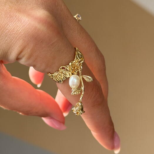 Колечко позолоченное с розой и жемчужинкой