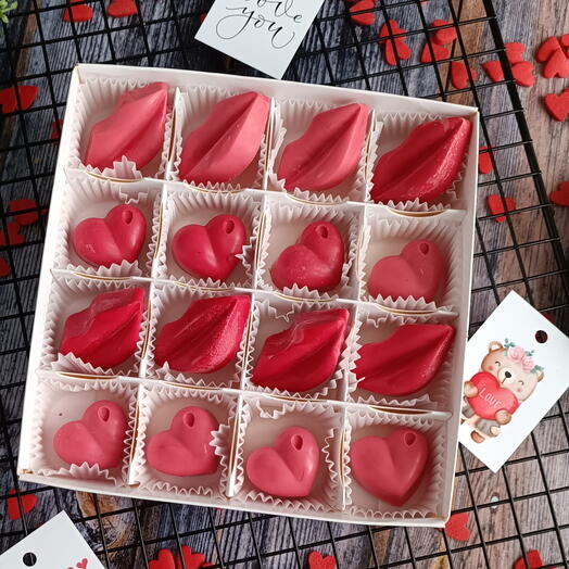 Коробка корпусных конфет Любимая