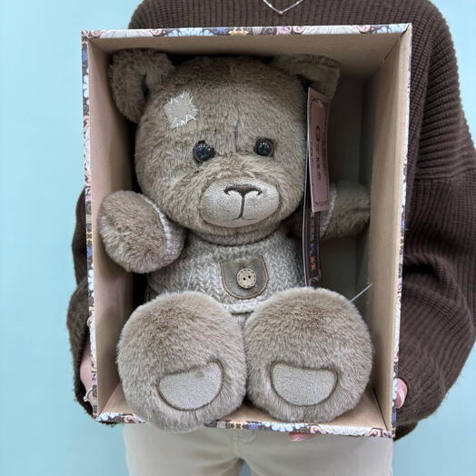 Мишка Отис в коробке