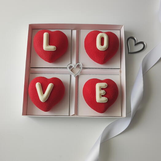 Пирожное LOVE