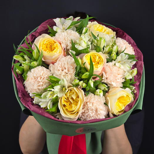 Авторский букет "Miss Rose 🌸" с пионовидными розами