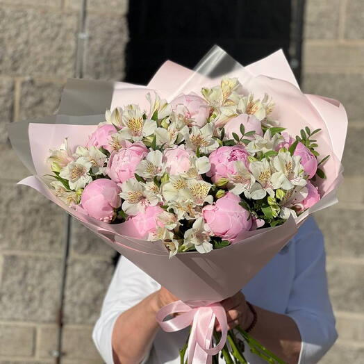 Пионы 🌸альстромерии