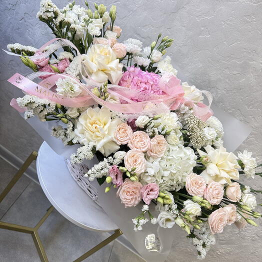 Cesta de hortensias