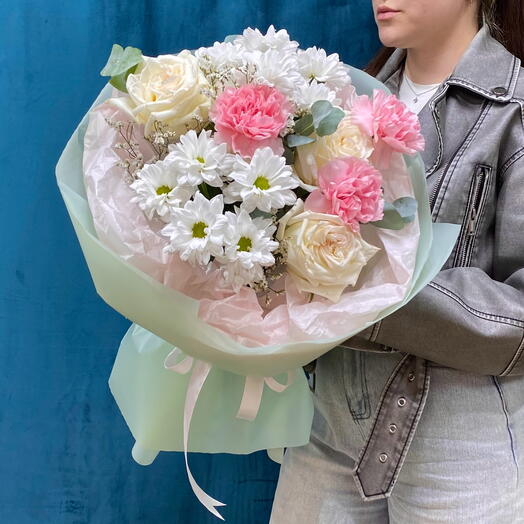 Клубничный мохито🌸🍋‍🟩Пионовидные розы, ромашки и диантусы
