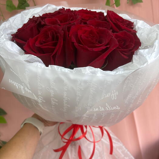 Букет с красными розами