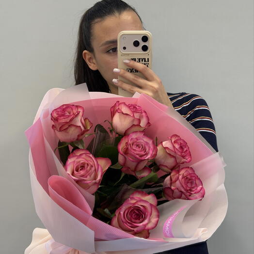 Букет из 7 роз