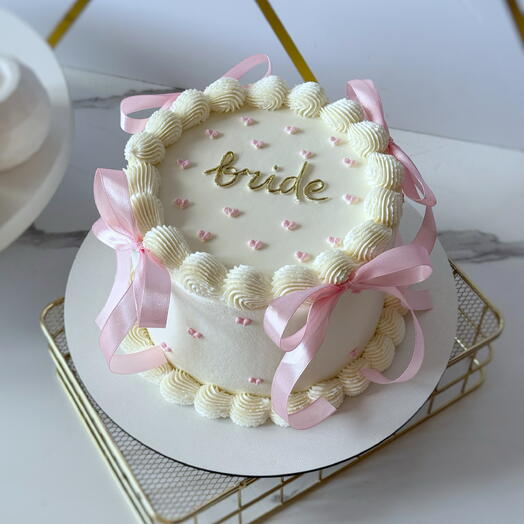 Торт на девичник с бантиками bride