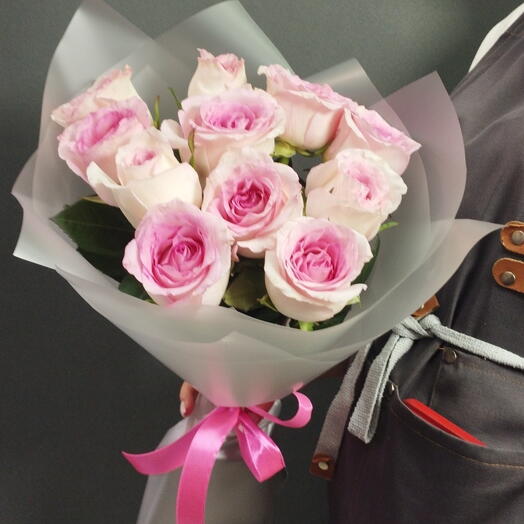Розовые розы🌸