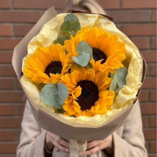 МОНО букет из подсолнухов и эвкалипта🌻