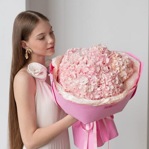 Букет из розовых гортензий S