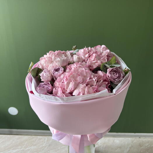 Букет с пионовидными розами 🌸